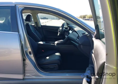 2022 Honda Insight Touring из США, поврежденный, VIN 19XZE4F95NE010415